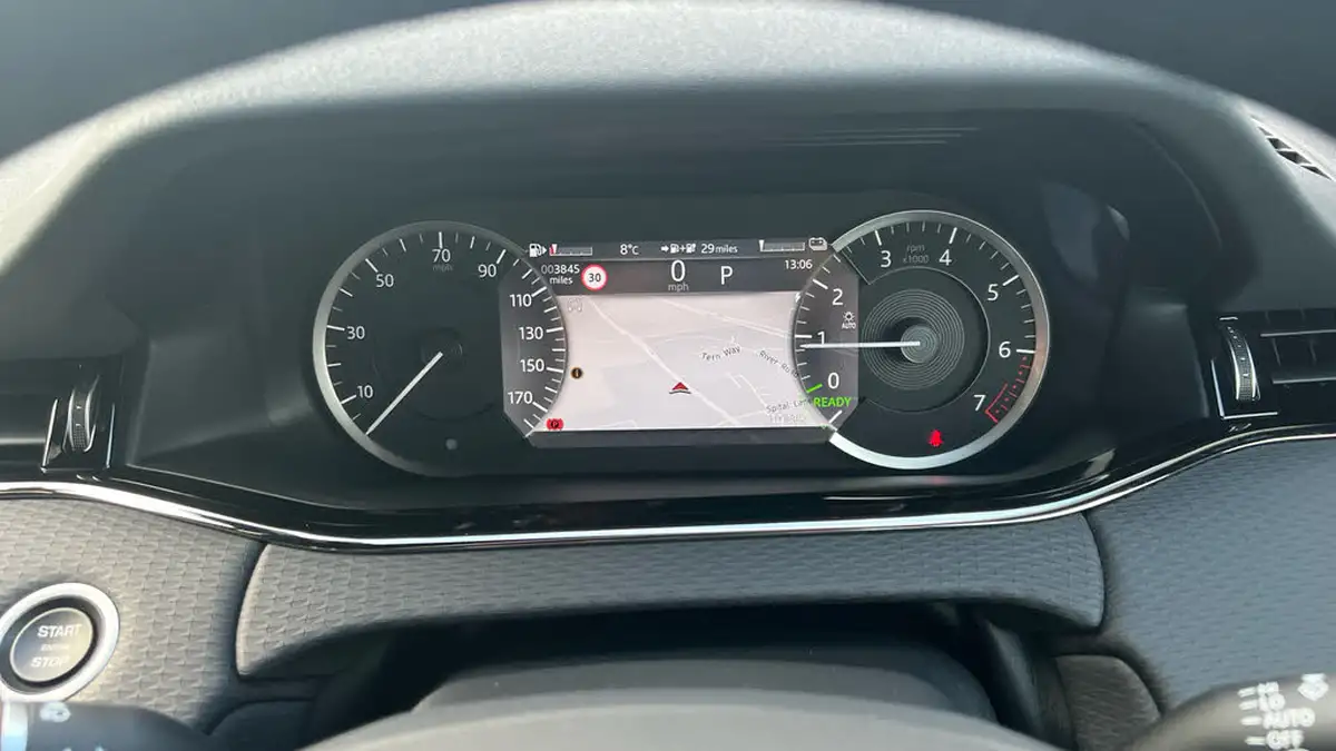 2021-land-rover-range-rover-evoque-15-p300e-r-dynamic-s-big-15