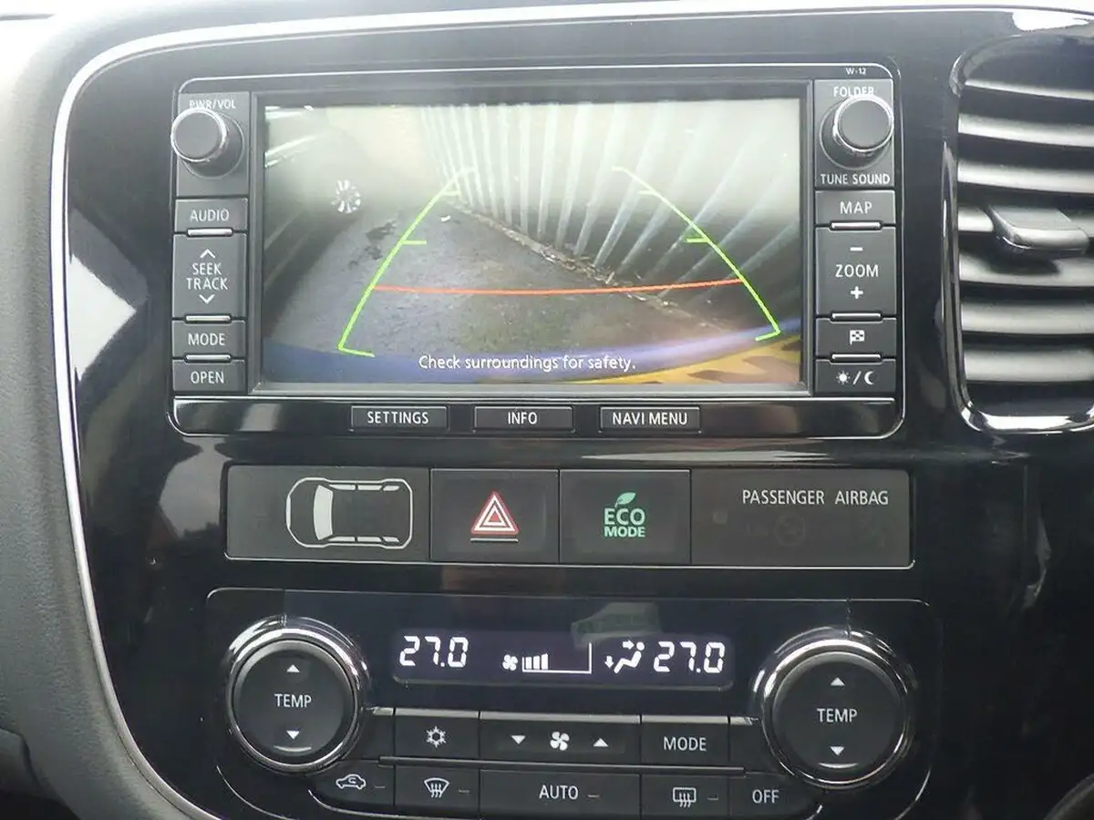 2014-mitsubishi-outlander-20-gx4h-big-36