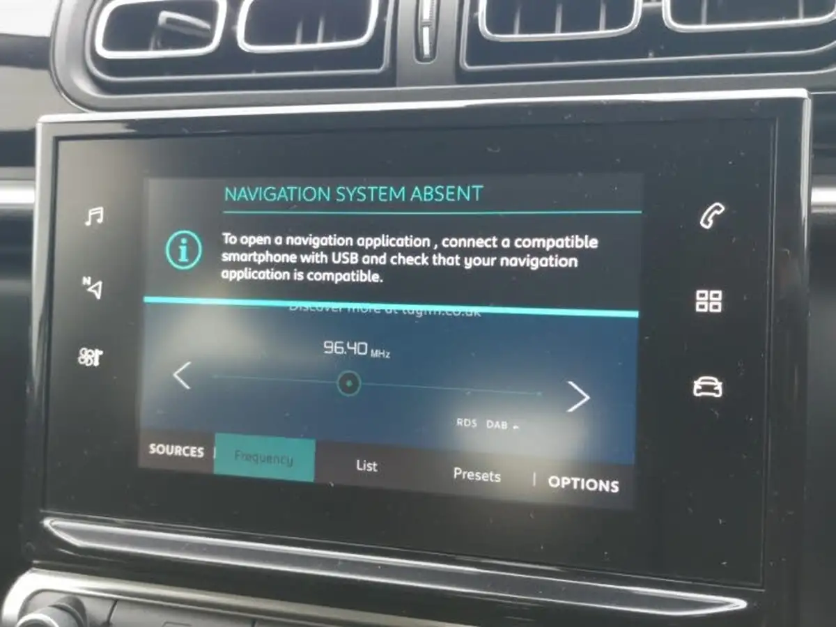 2020-citroen-c3-12-puretech-flair-83ps-big-14