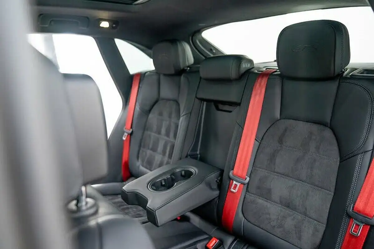 2020-porsche-macan-29-v6-gts-big-30