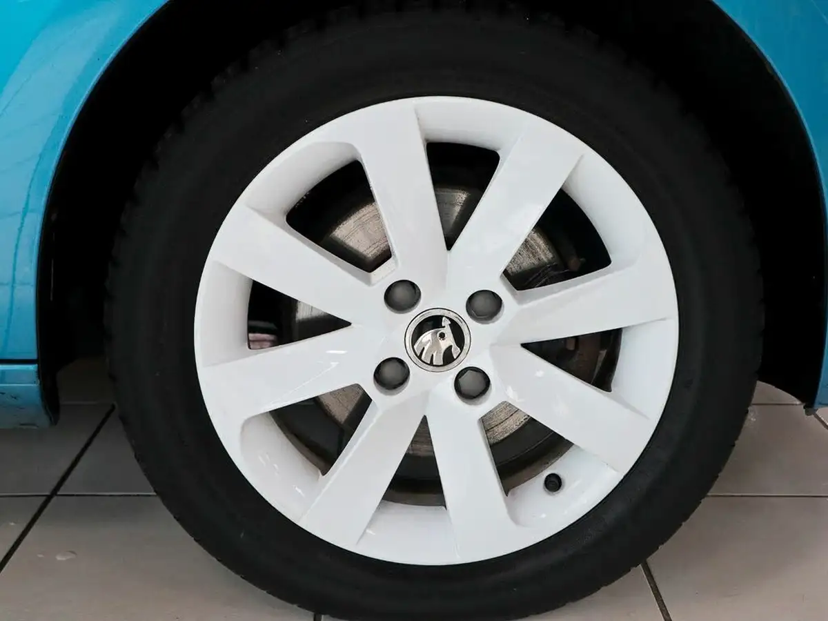 2018-skoda-citigo-10-colour-edition-5d-big-10