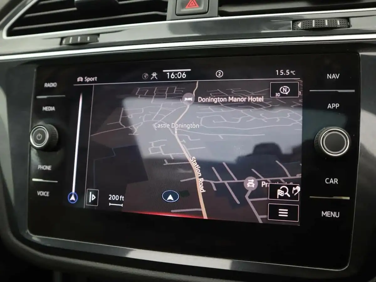 2021-volkswagen-tiguan-15-tsi-elegance-big-15