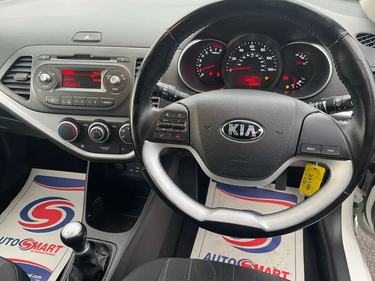 2015-kia-picanto-10-sr7-5d-big-11