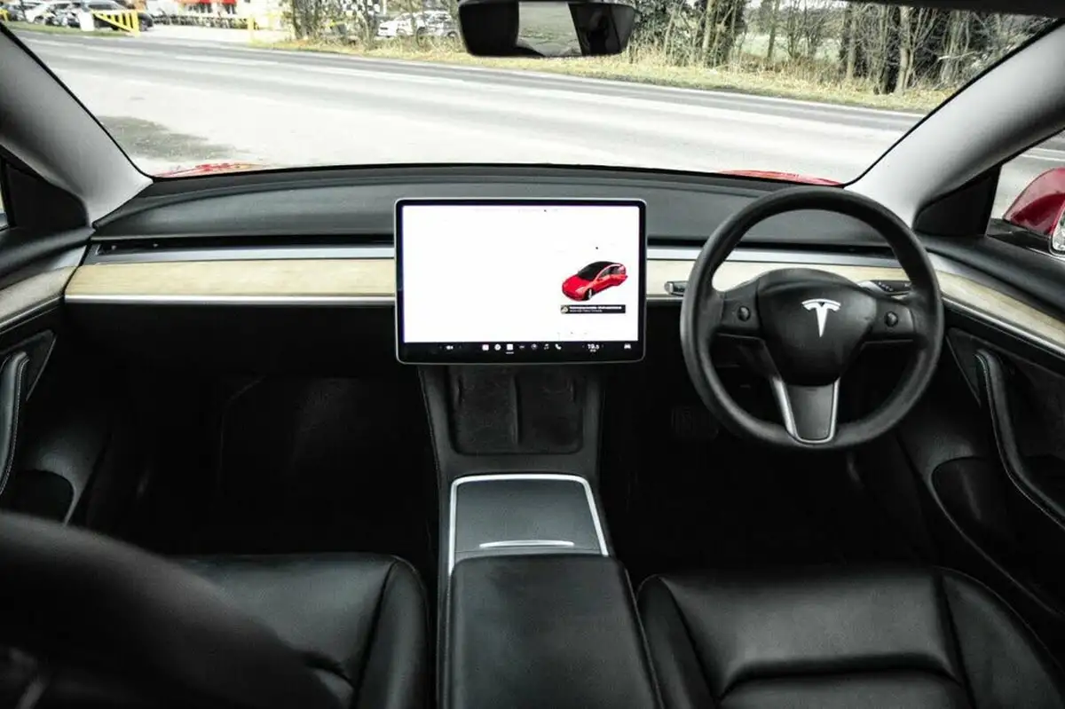 2021-tesla-model-3-e-long-range-awd-big-2
