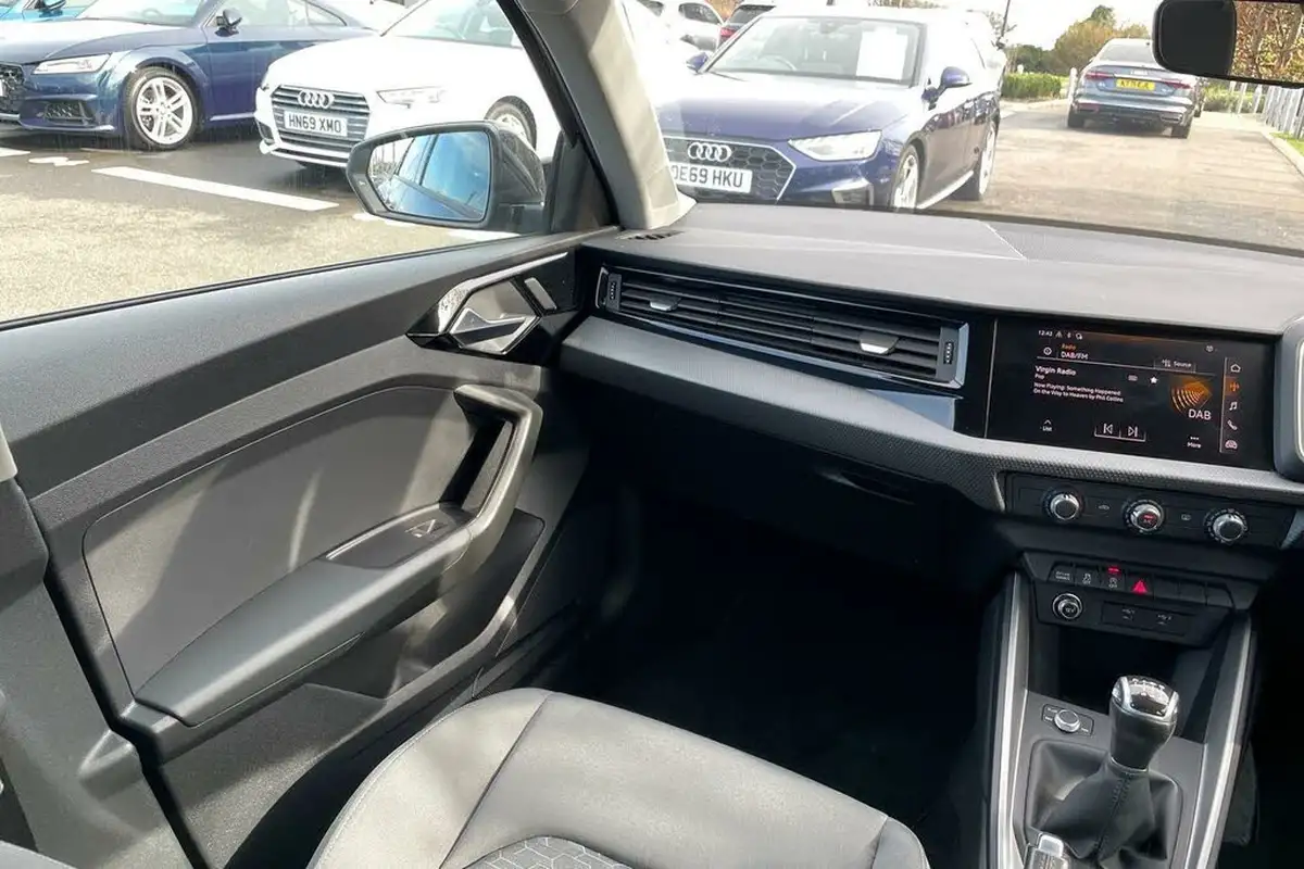 2021-audi-a1-10-30-tfsi-sport-110ps-big-35