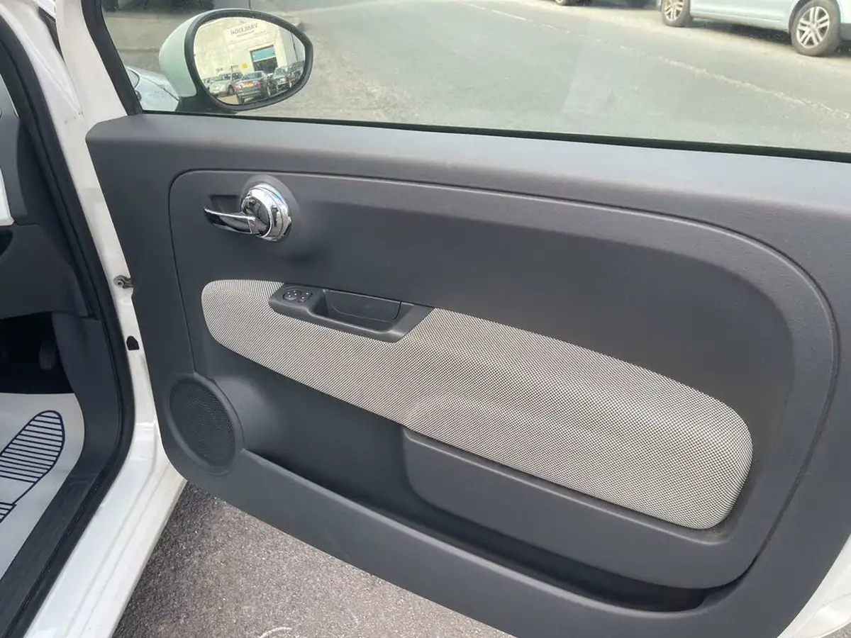 2014-fiat-500-12-lounge-big-16