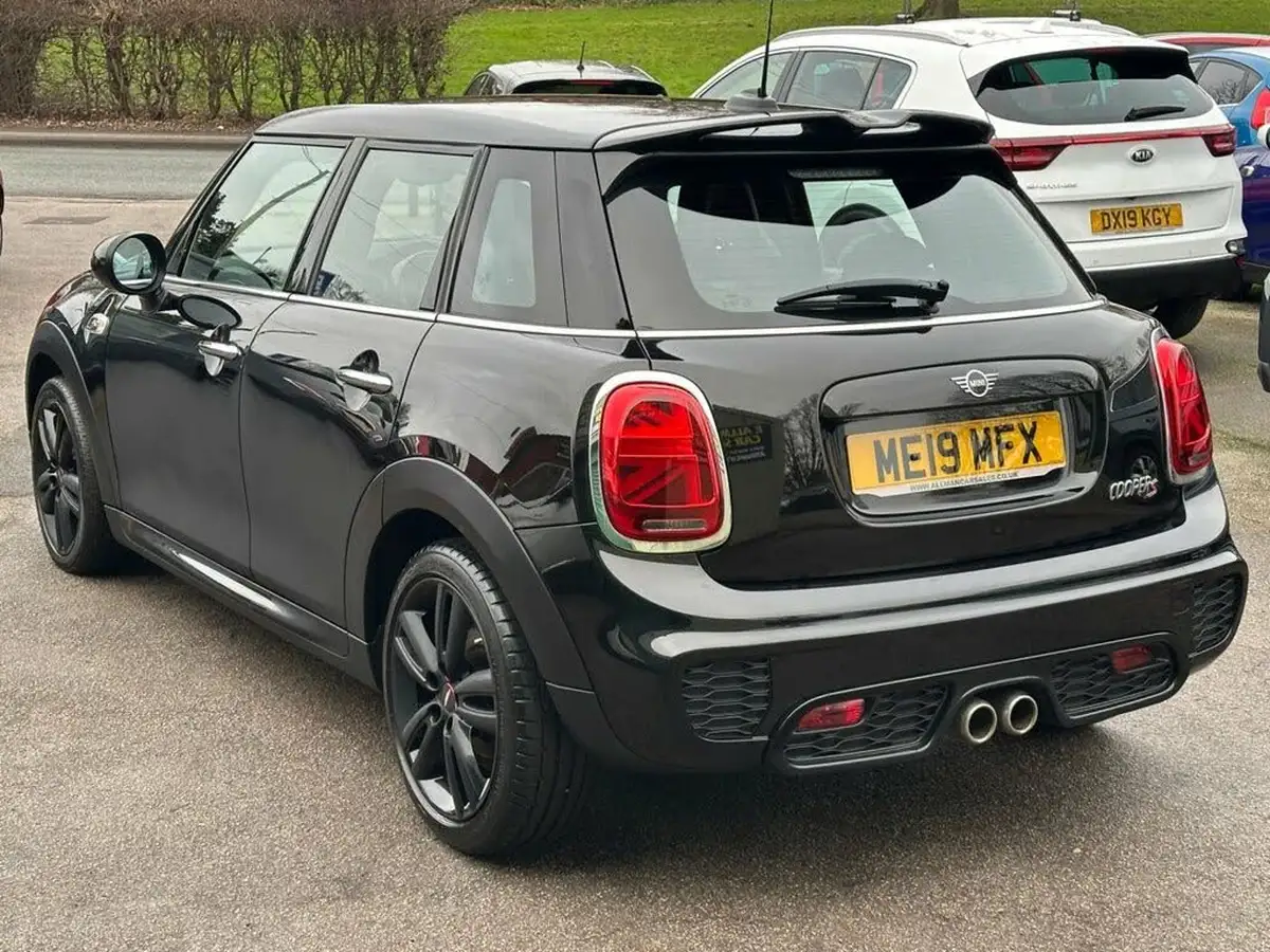 2019-mini-cooper-20-cooper-s-sport-189bhp-hatchback-5d-big-6