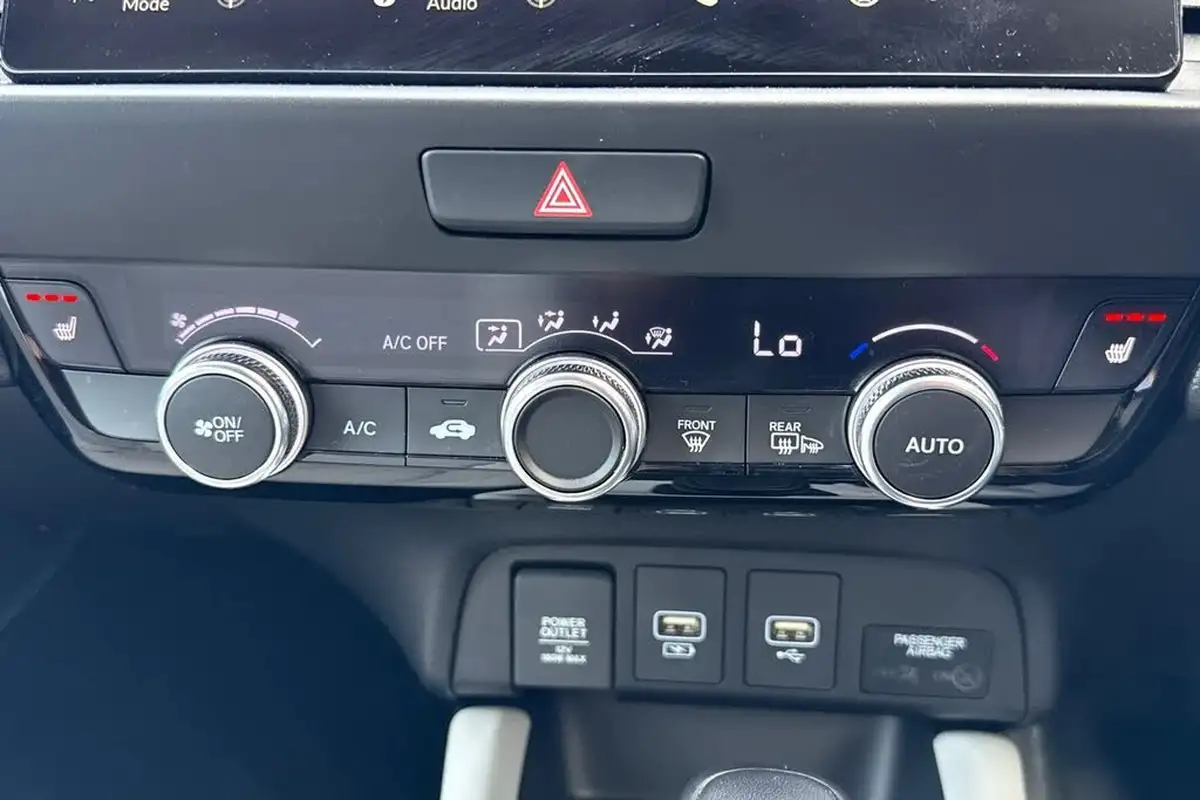 2022-honda-jazz-15-i-mmd-ex-107ps-big-14