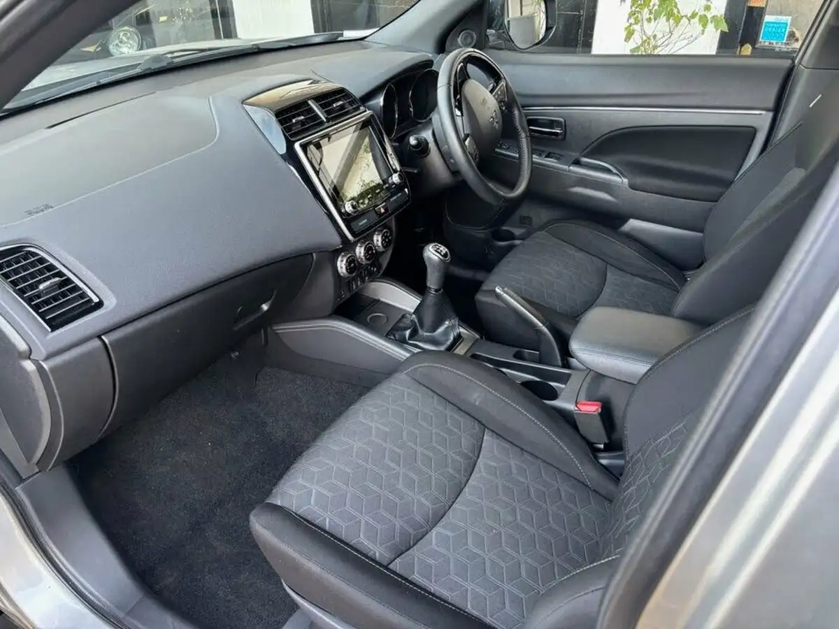 2020-mitsubishi-asx-20-dynamic-m-big-1