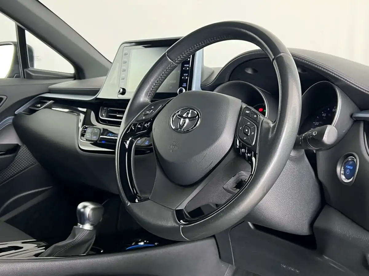 2021-toyota-c-hr-18-vvt-i-design-big-10