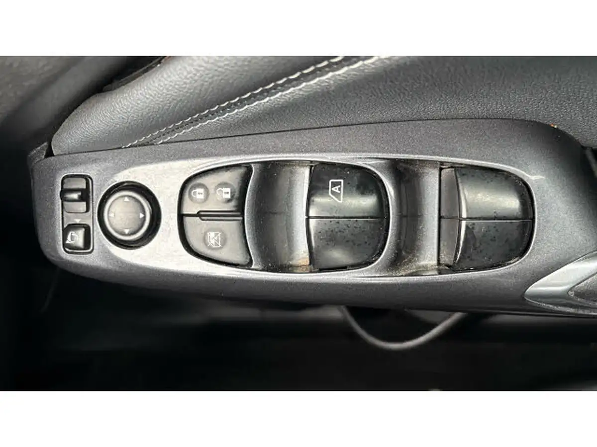 2021-nissan-juke-10-dig-t-tekna-big-27