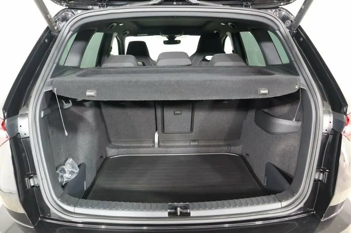 2022-skoda-karoq-15-tsi-sportline-big-11