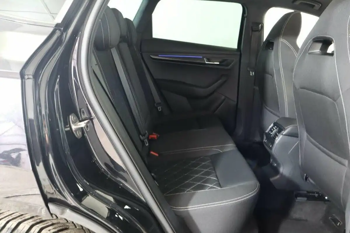 2022-skoda-karoq-15-tsi-sportline-big-39