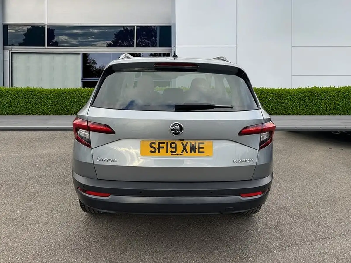 2019-skoda-karoq-15-tsi-se-l-big-5