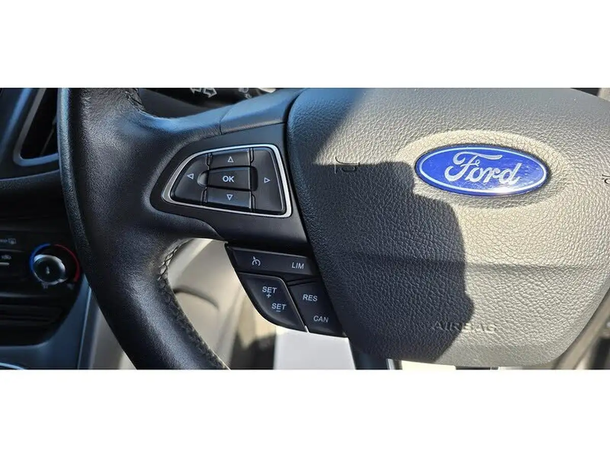2016-ford-kuga-15tdci-zetec-big-12