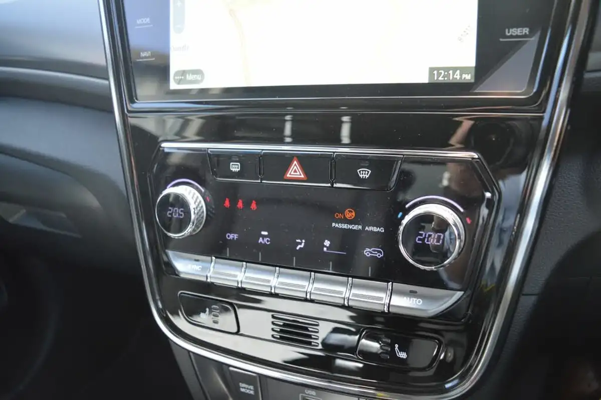 2023-kgm-ssangyong-tivoli-15-ultimate-auto-big-20