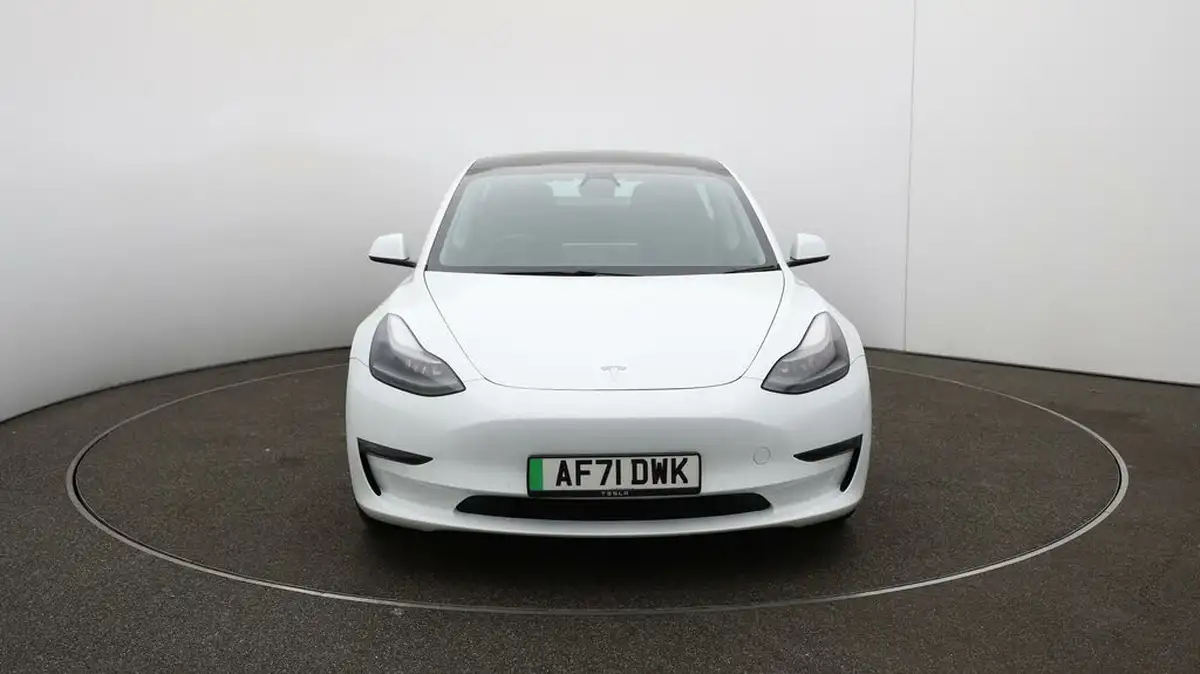 2021-tesla-model-3-e-long-range-awd-big-31