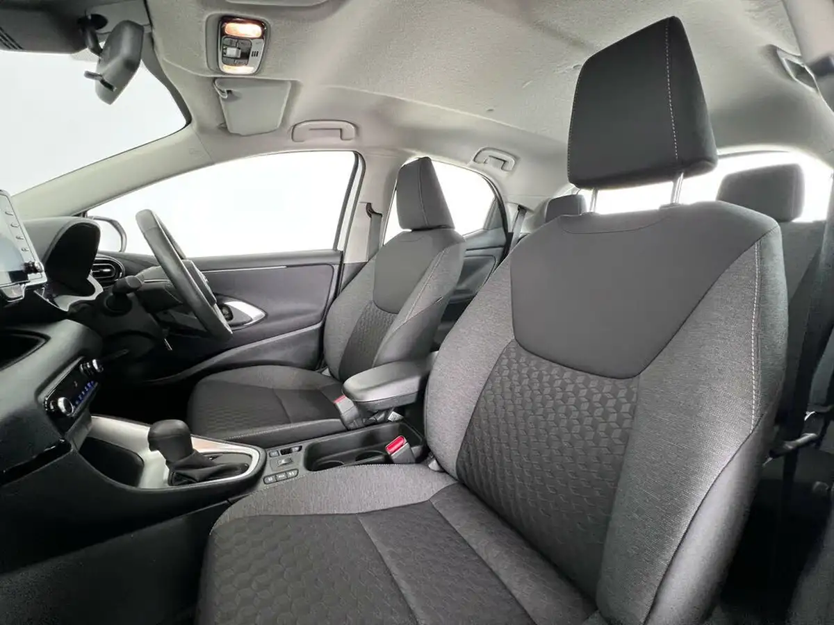 2023-toyota-yaris-15-vvt-i-icon-big-13