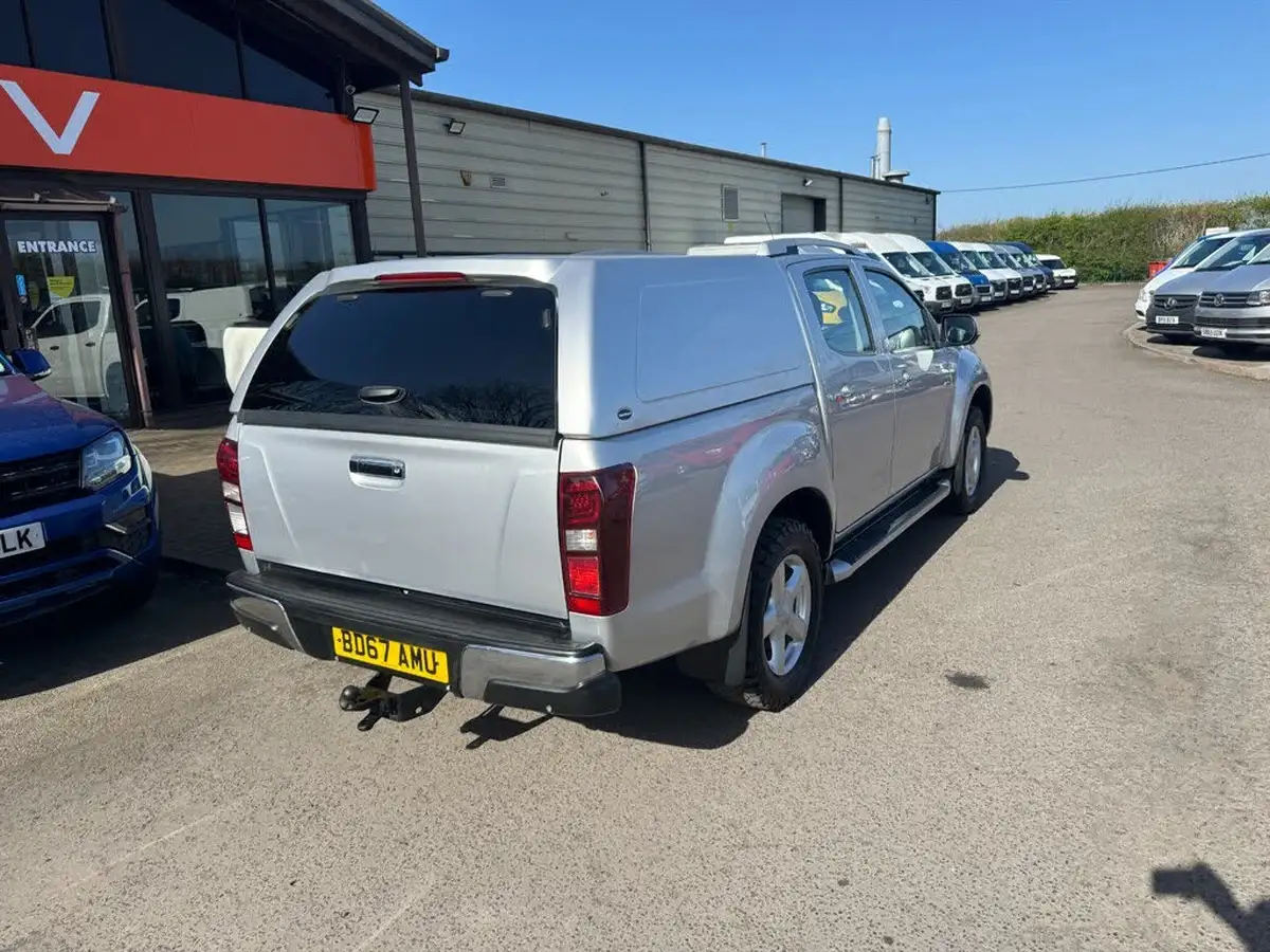 2017-isuzu-d-max-25td-utah-vision-big-2