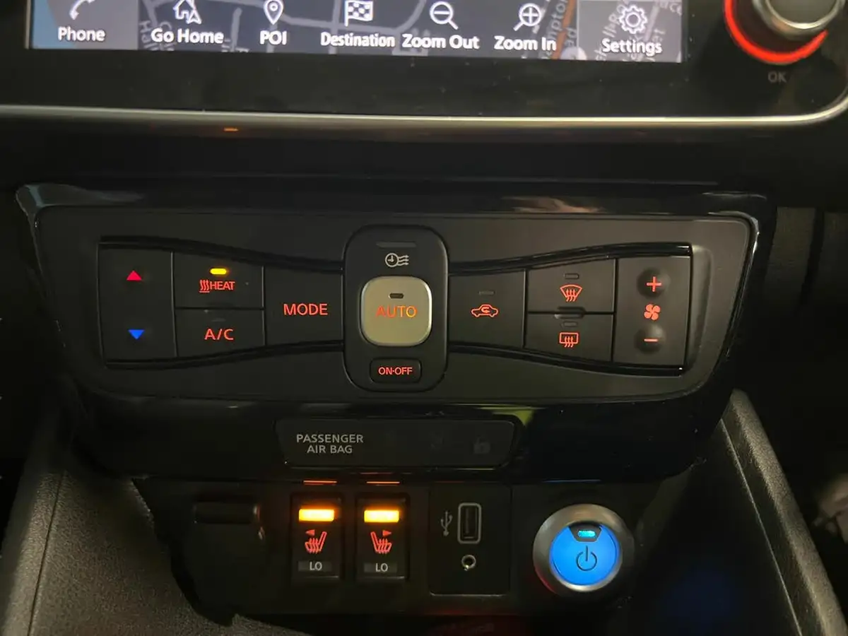 2020-nissan-leaf-e-e-tekna-big-22