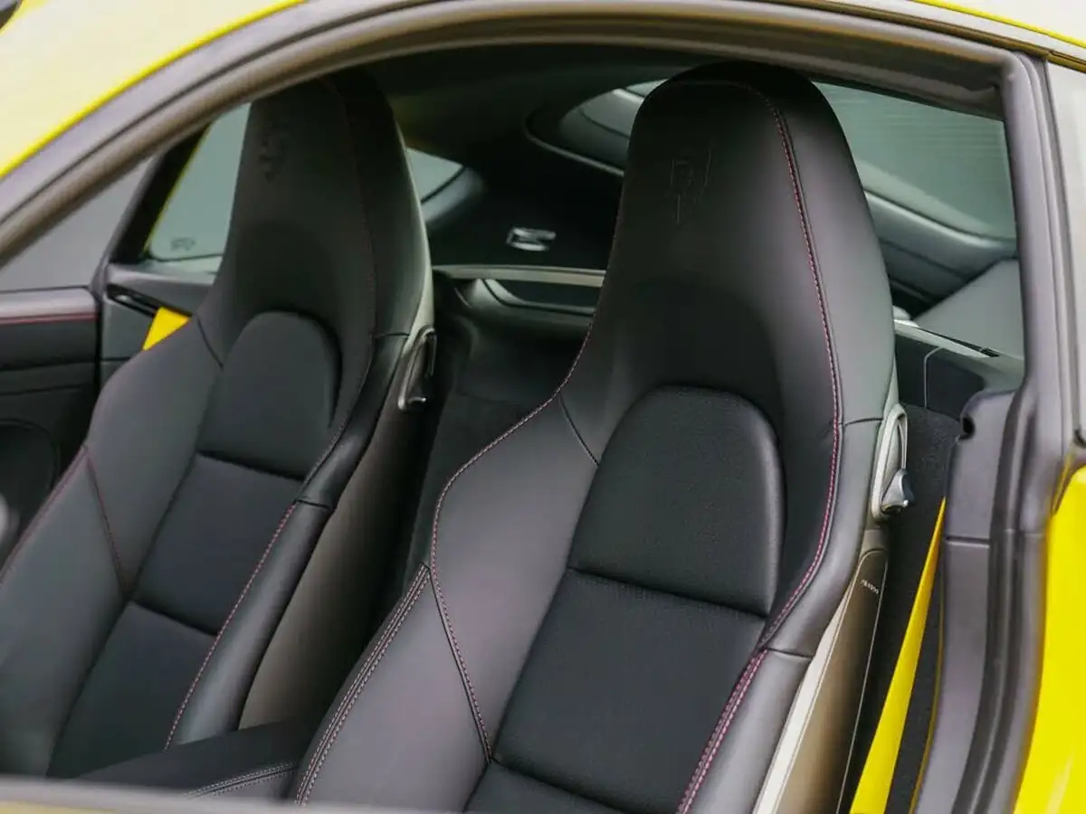 2025-porsche-cayman-718-20-cayman-pdk-big-12