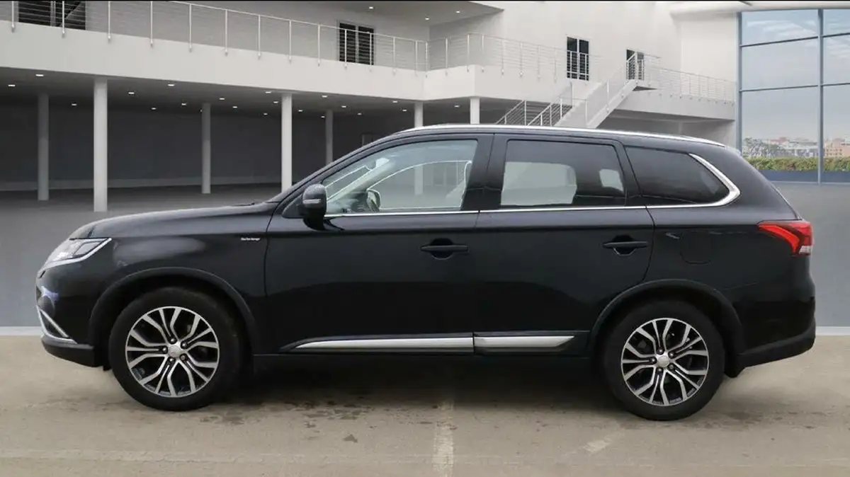 2017-mitsubishi-outlander-22di-d-4-auto-big-6