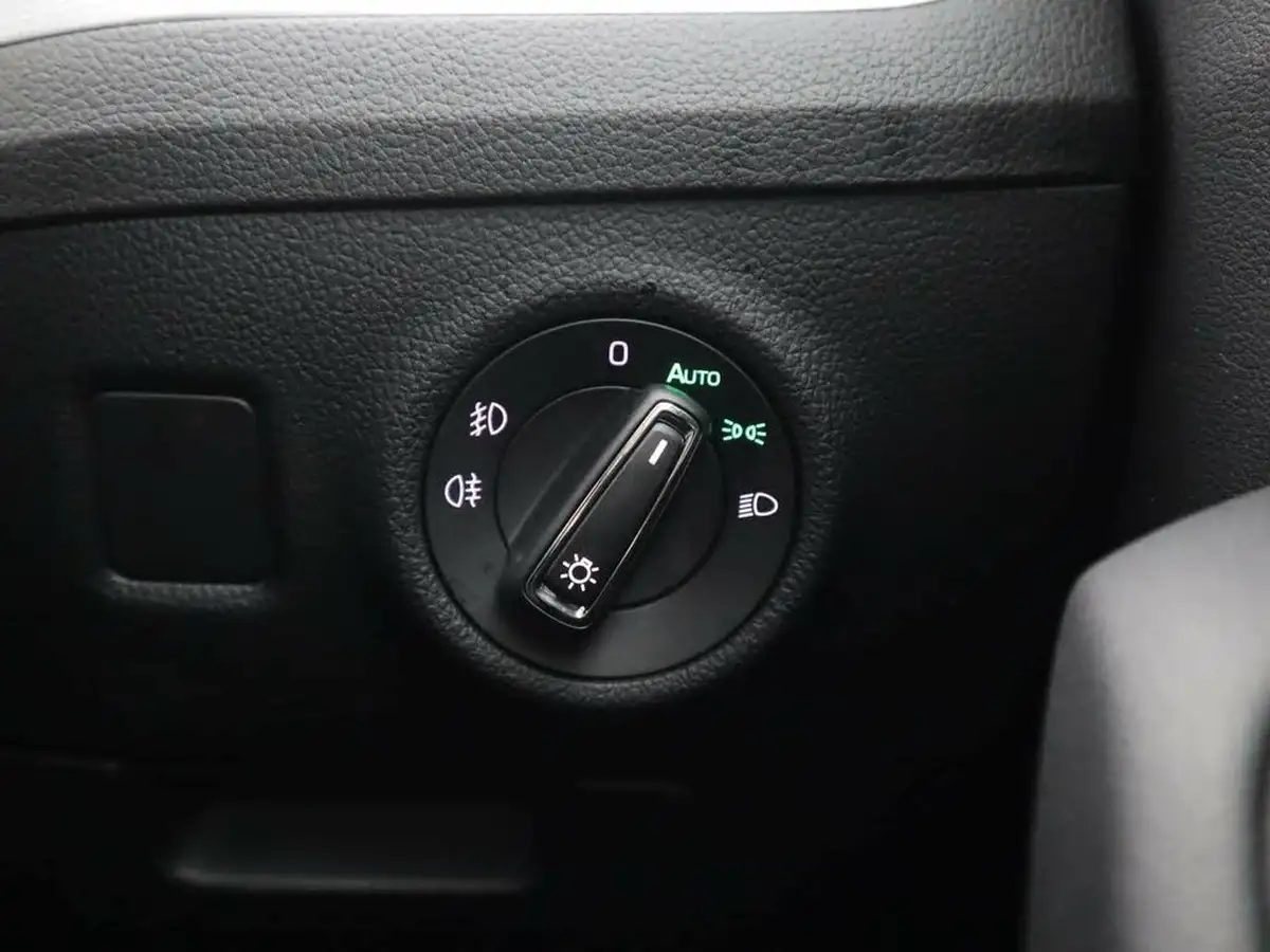 2023-skoda-superb-15-tsi-se-technology-hatchback-dsg-big-29