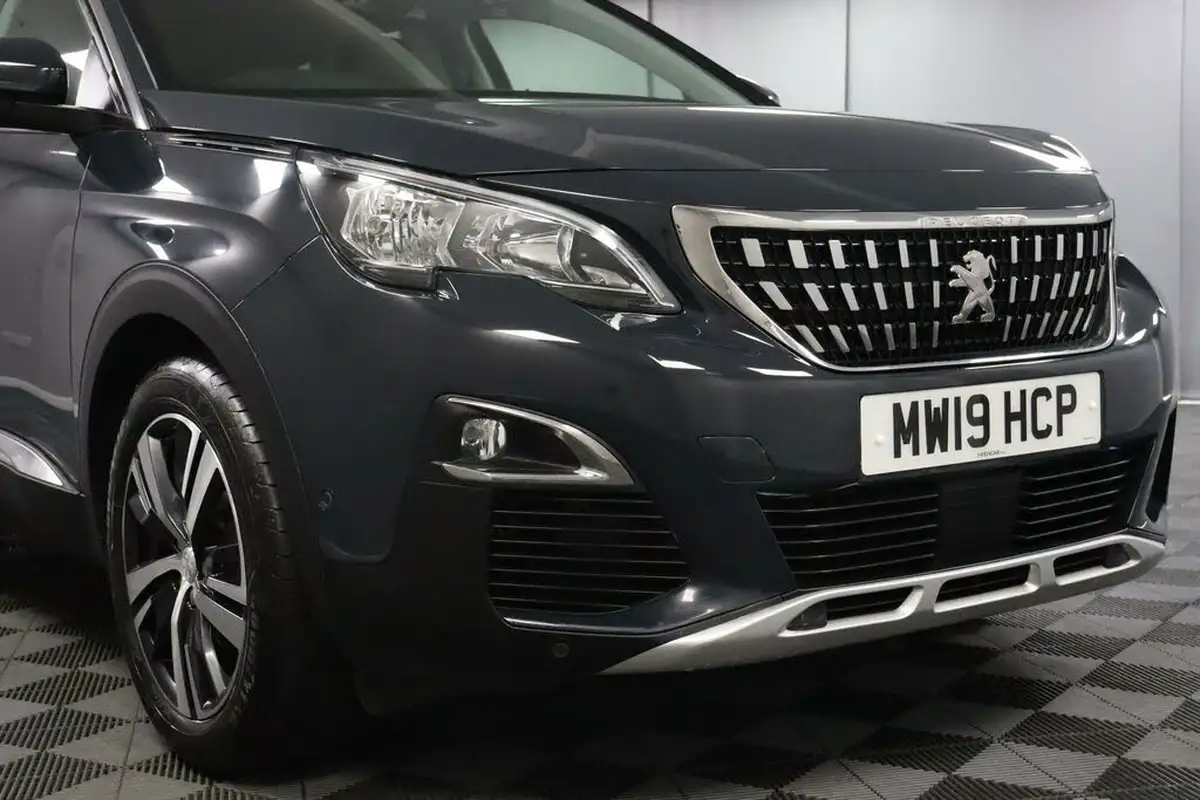 2019-peugeot-3008-suv-12-puretech-allure-big-19