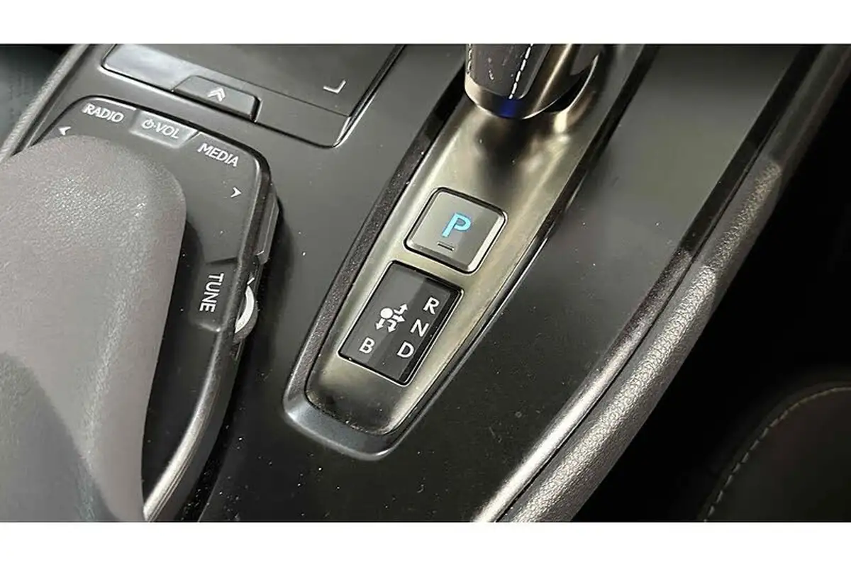 2022-lexus-ux-300e-e-ux-201bhp-big-42