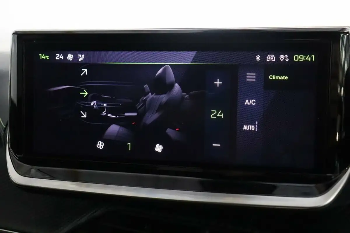 2023-peugeot-2008-suv-big-30