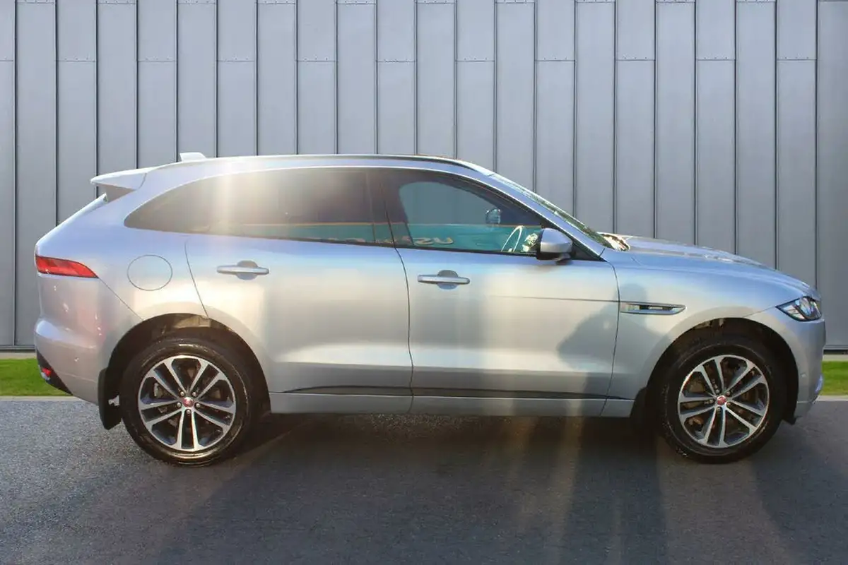 2019-jaguar-f-pace-20-i4d-r-sport-180ps-awd-ss-auto-big-7