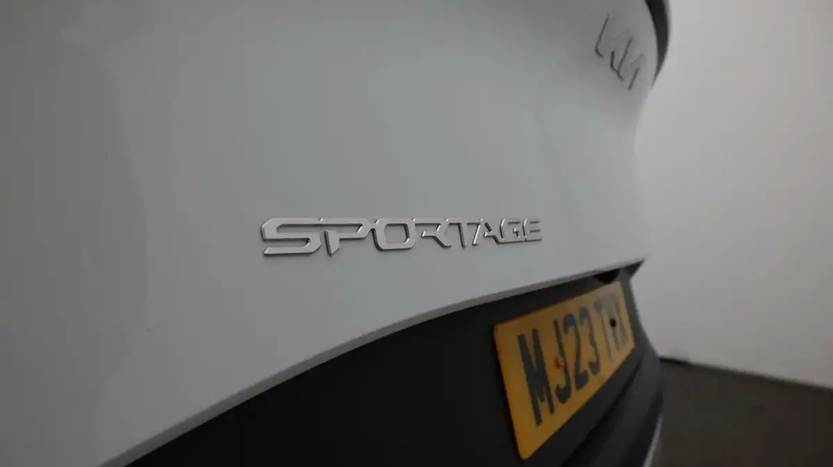 2023-kia-sportage-16-t-gdi-2-148bhp-big-21