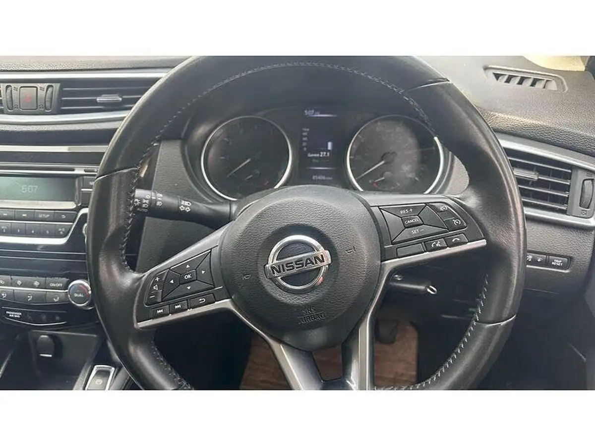 2018-nissan-qashqai-12-dig-t-acenta-xtronic-cvt-big-4