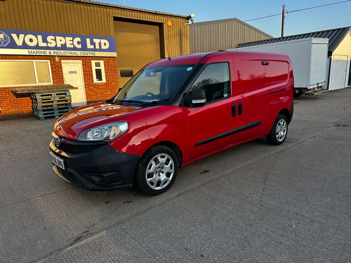 2015-fiat-doblo-cargo-16td-105eu-v-l1-refrigerated-van-big-4