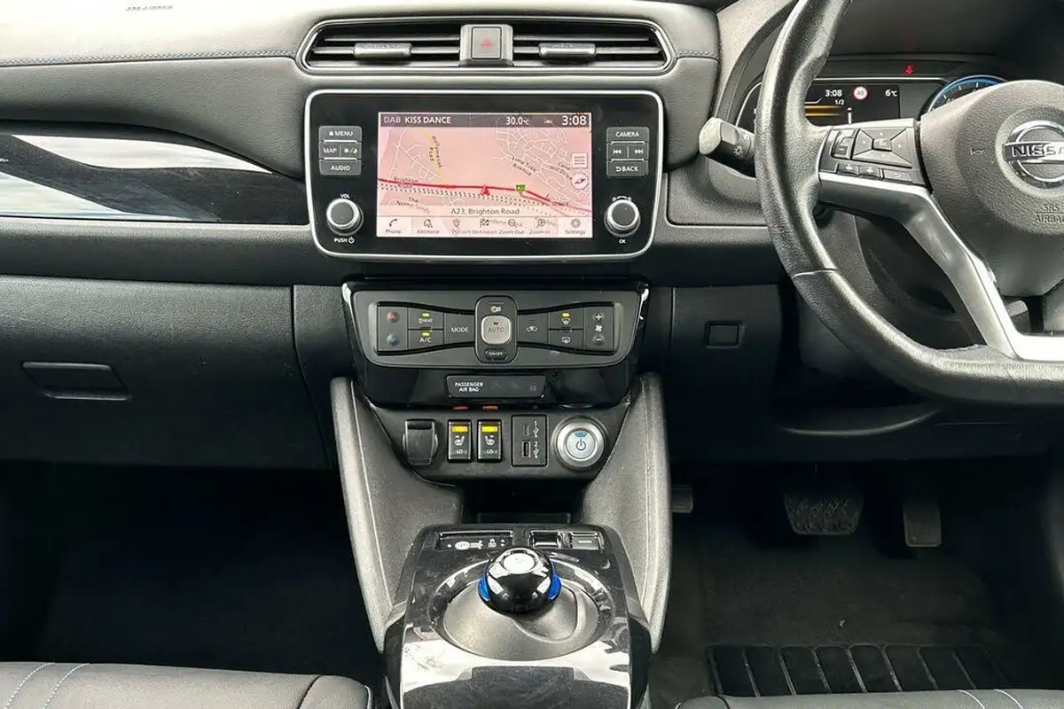2021-nissan-leaf-e-n-connecta-big-33