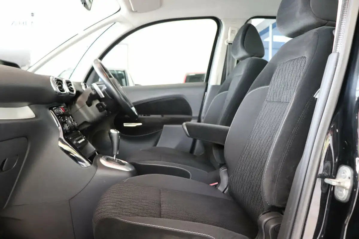 2012-citroen-c3-picasso-16-exclusive-vti-egs6-big-44