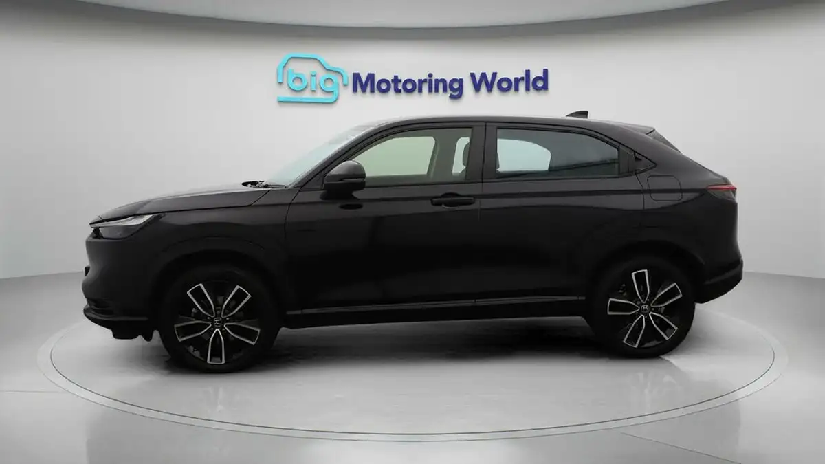 2023-honda-hr-v-15-i-mmd-elegance-big-3