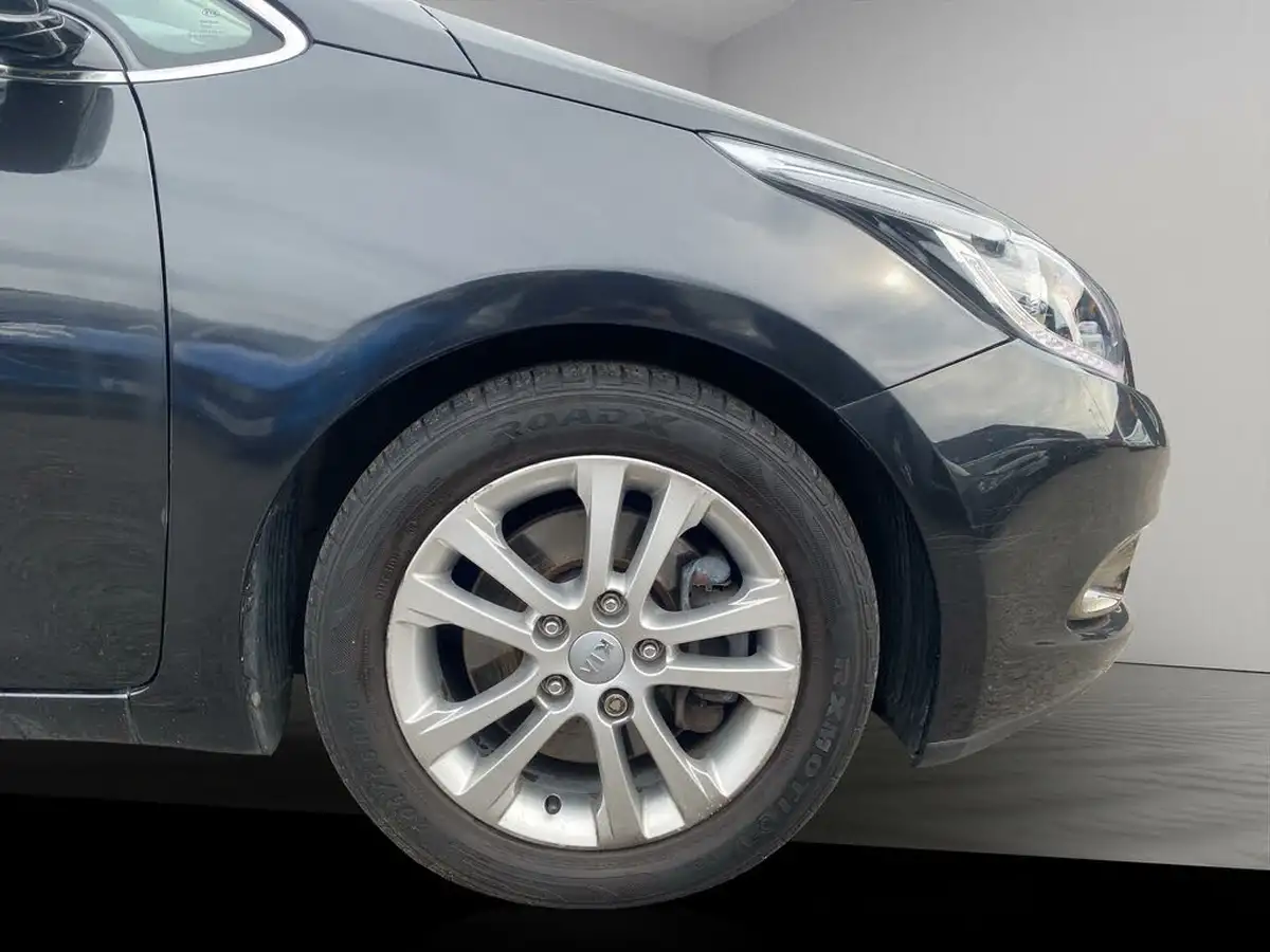 2012-kia-ceed-16crdi-2-hatchback-big-11