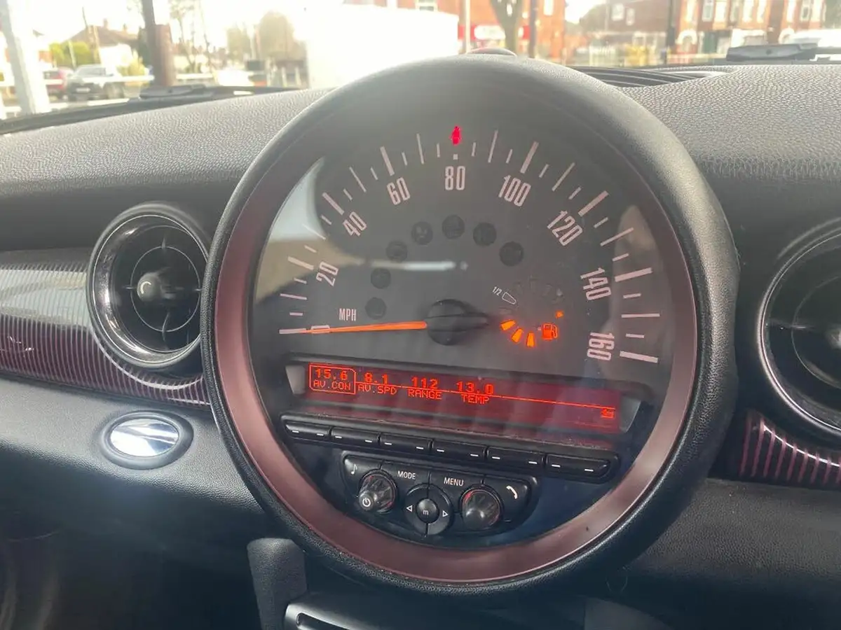 2012-mini-clubman-16td-cooper-d-hampton-big-10