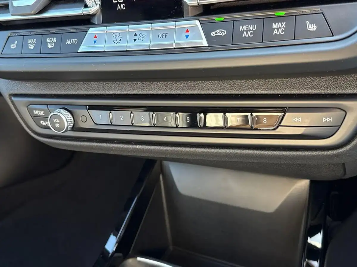 2022-bmw-1-series-15-118i-m-sport-lcp-dct-big-46