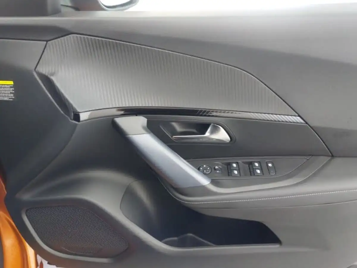 2021-peugeot-2008-suv-12-puretech-allure-premium-130bhp-big-14