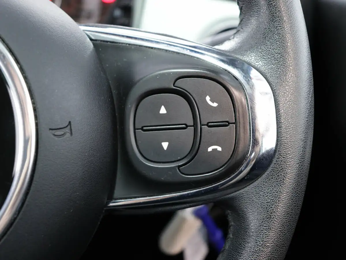 2020-fiat-500-12-lounge-dualogic-big-28