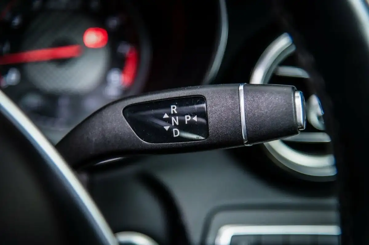 2018-mercedes-benz-c-class-40-c63-amg-s-510ps-premiumss-coupe-2d-speedshift-mct-big-9