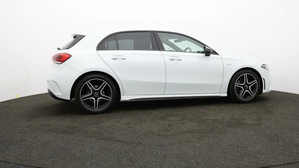 2022-mercedes-benz-a-class-13-a180-amg-line-executive-edition-hatchback-5d-7g-dct-big-30