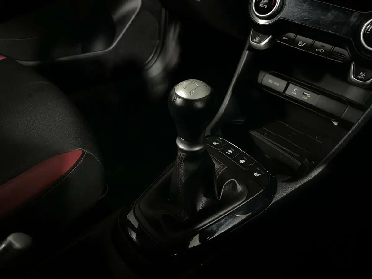 2020-kia-picanto-125-gt-line-s-big-24