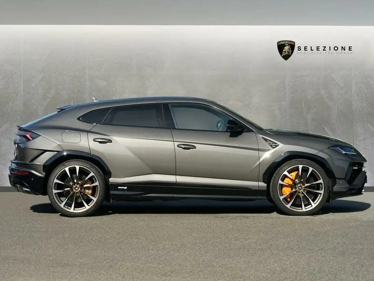 2024-lamborghini-urus-40-no-trim-big-2