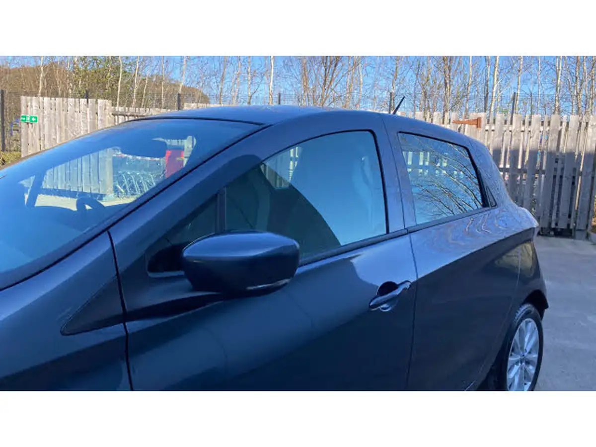 2021-renault-zoe-e-i-iconic-135ps-r135ze50-big-35