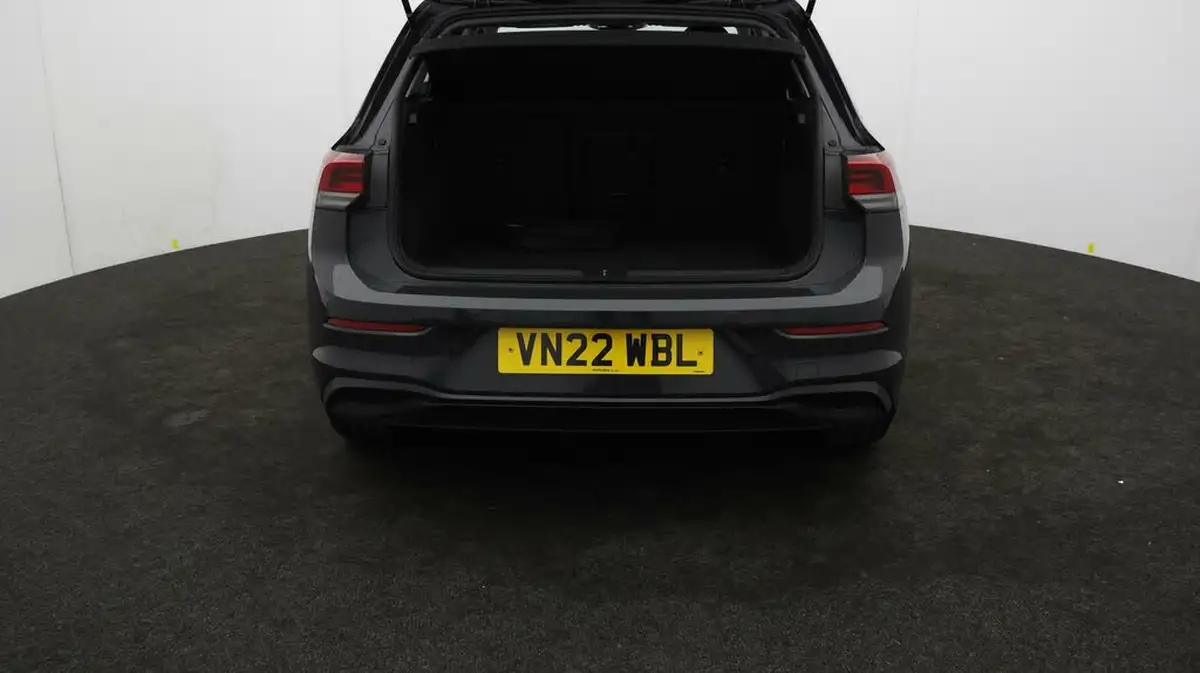 2022-volkswagen-golf-15-tsi-life-130ps-hatchback-big-16