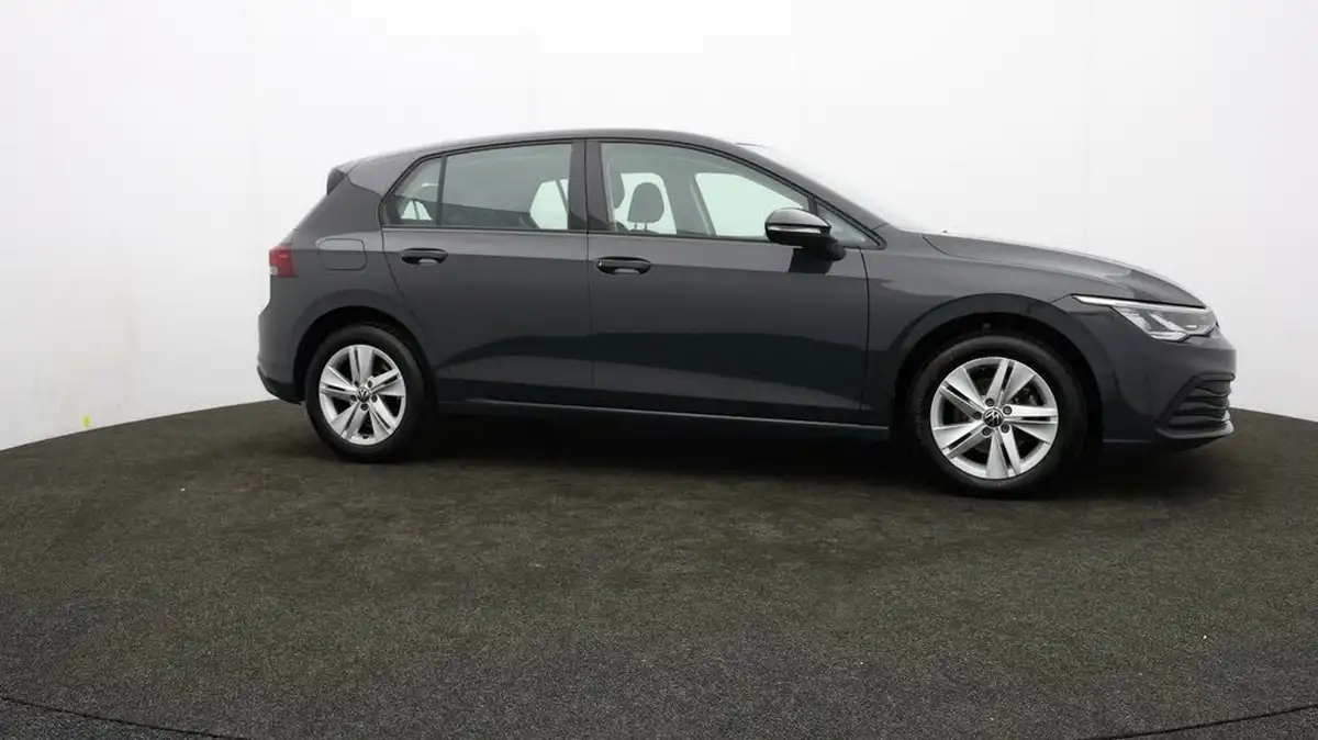 2022-volkswagen-golf-15-tsi-life-130ps-hatchback-big-33