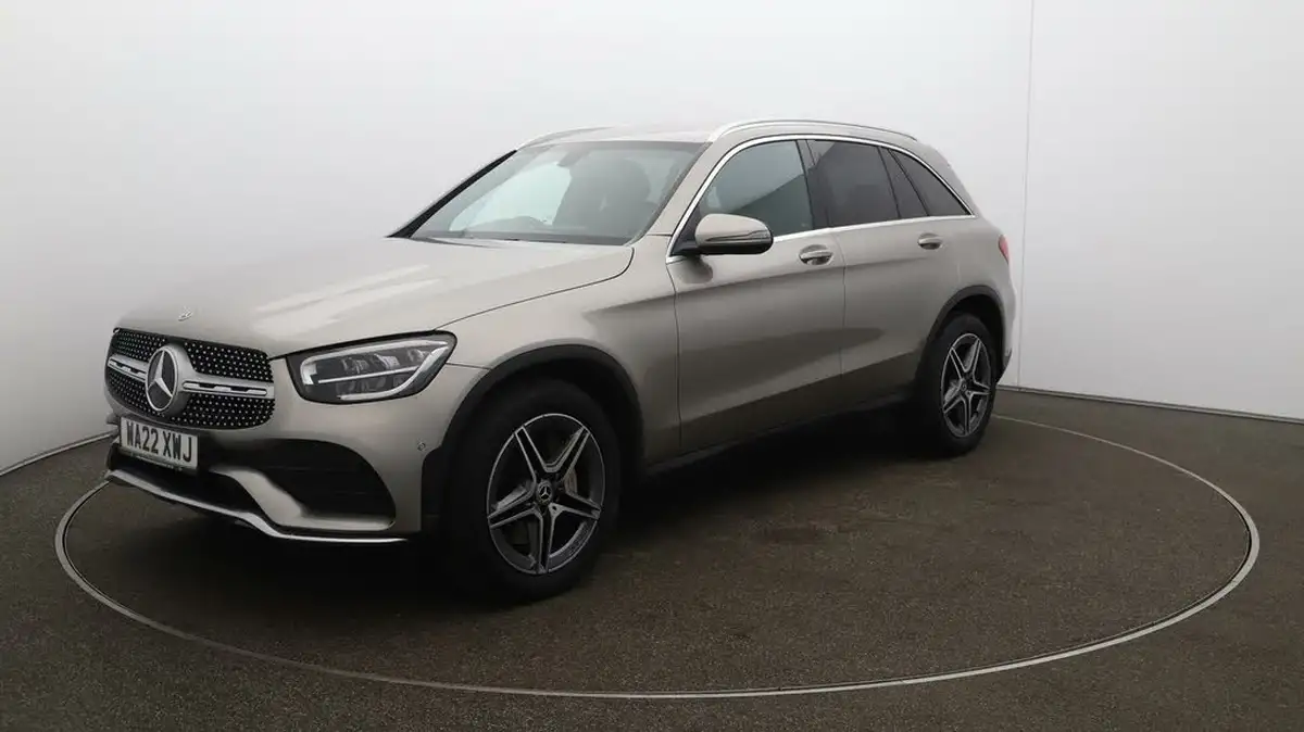 2022-mercedes-benz-glc-class-20d-glc220d-amg-line-195ps-station-wagon-5d-1950cc-4matic-plus-big-62